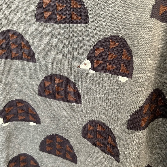 Women’s Grey Tunic Swearer with Turtle Print - Picture 3 of 5